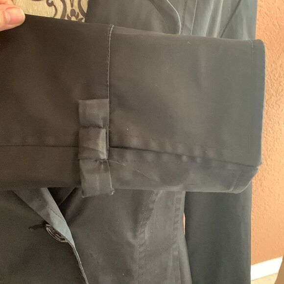 Nine West Black Raincoat ruffle hem Size M - Picture 4 of 10